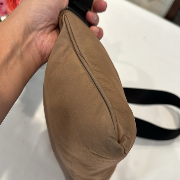 Authentic Prada crossbody bag - Picture 7 of 14
